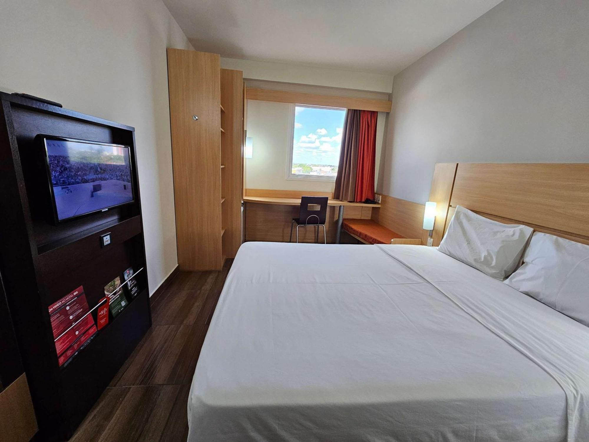 Отель Ibis Мосоро Экстерьер фото